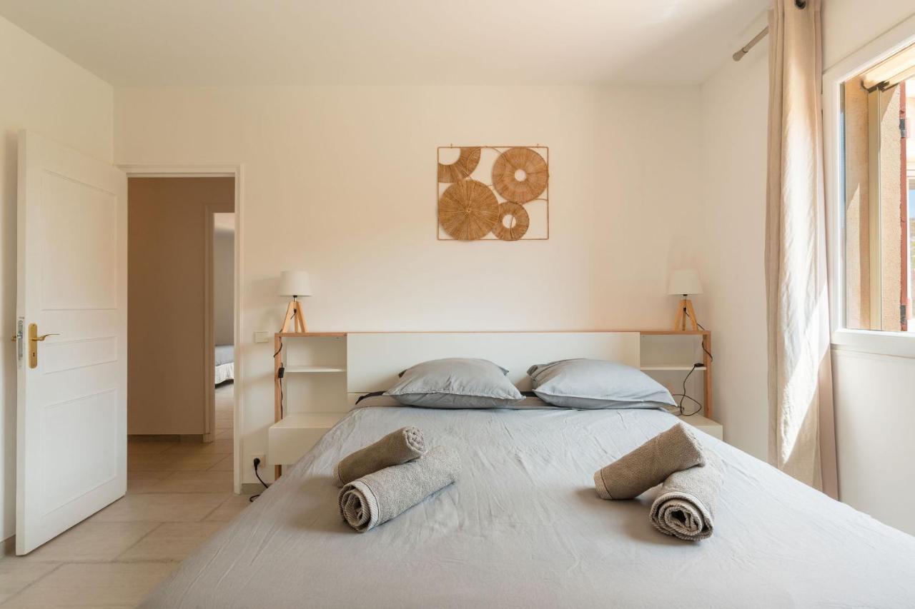 Villa Vue Mer Presqu'Ile De Giens Avec Piscine Hyères Exterior foto